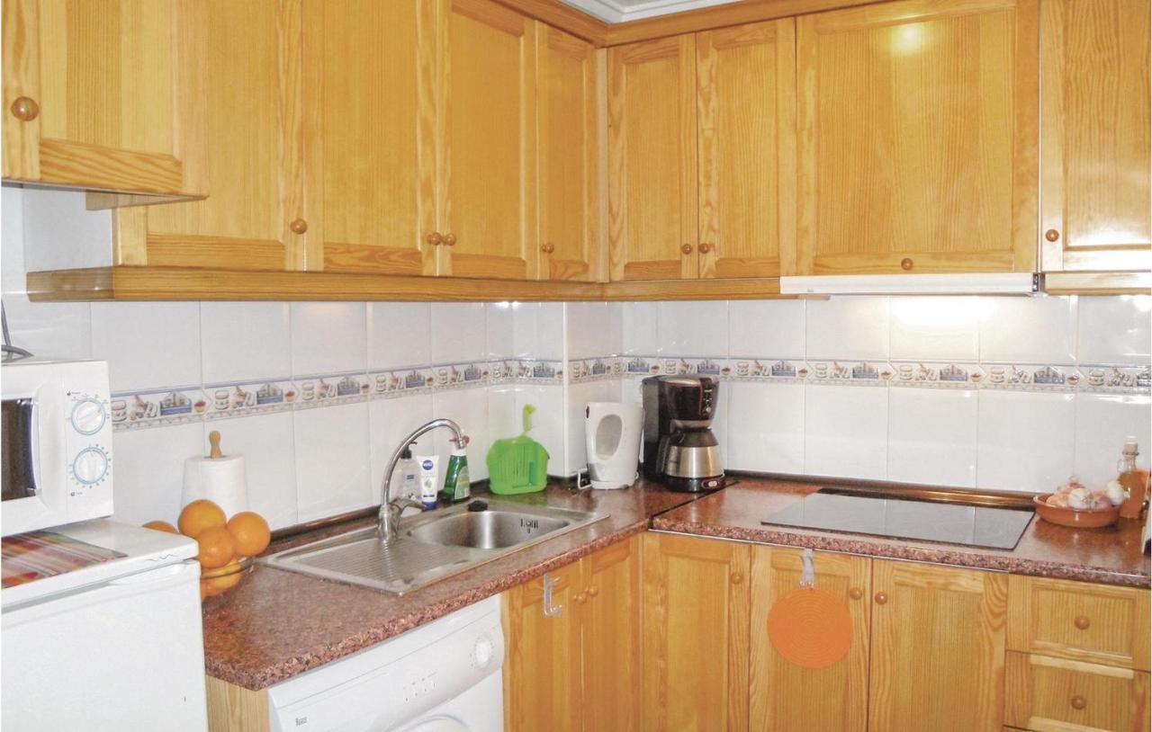 2 Bedroom Cozy Apartment In 托雷维耶哈 外观 照片